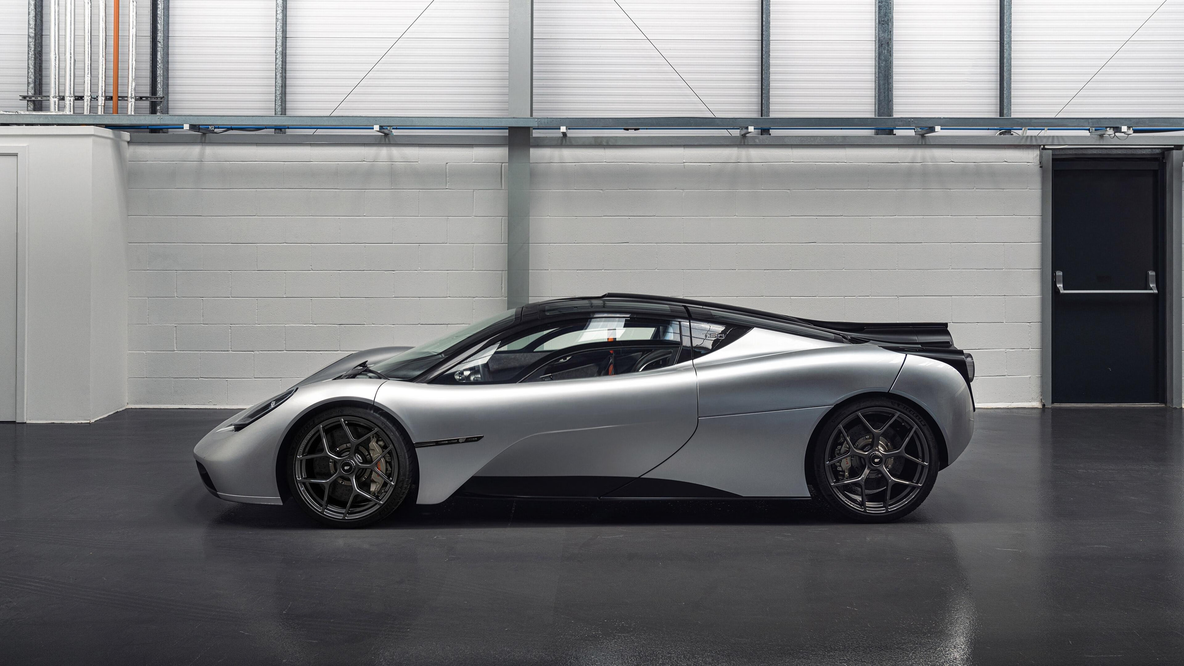 AYX体育-节奏变化快的比赛是否更容易爆出冷门，节奏较快