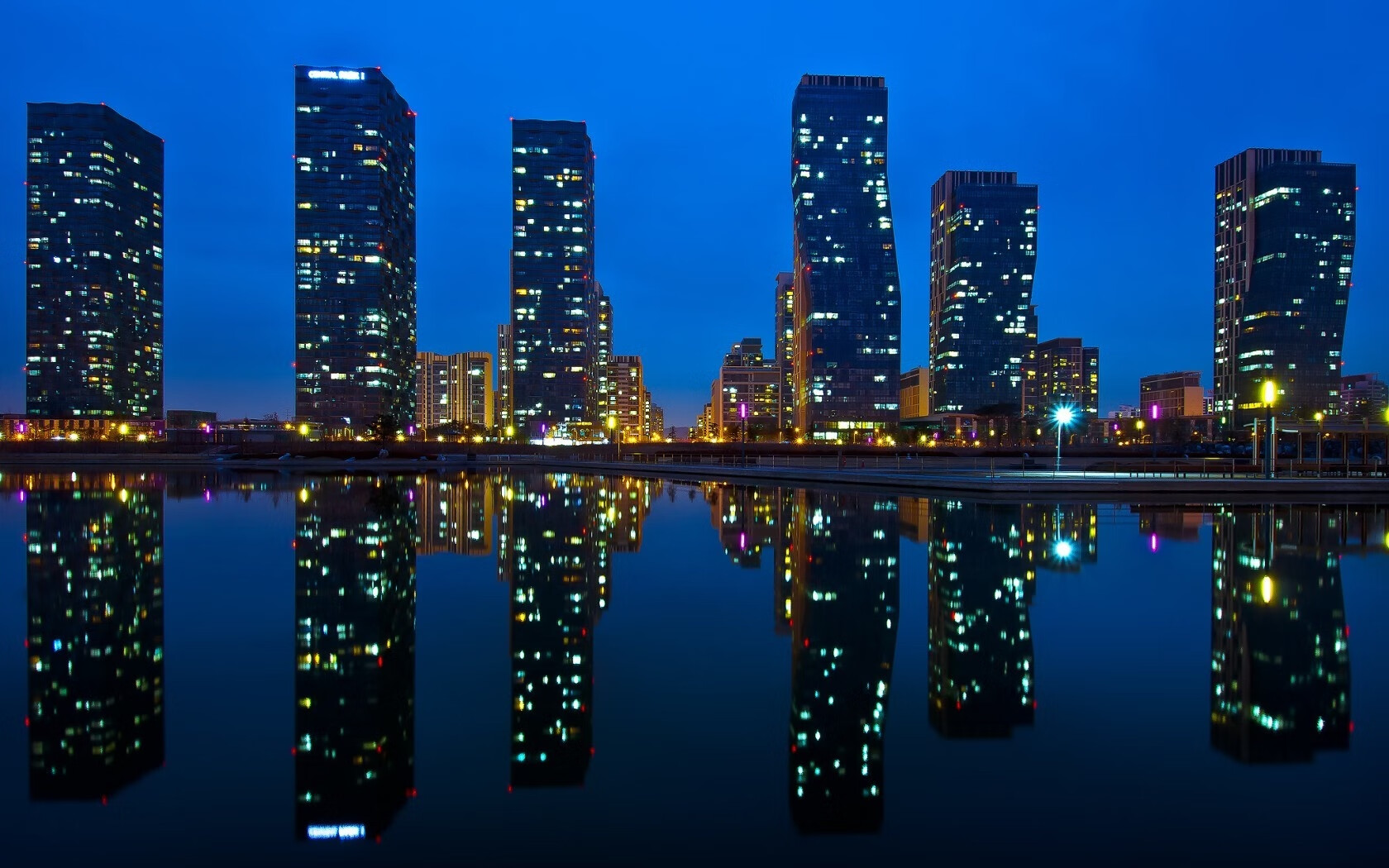 体育品牌跨界合作拓展年轻用户市场，国内体育品牌应该如何展开宣传