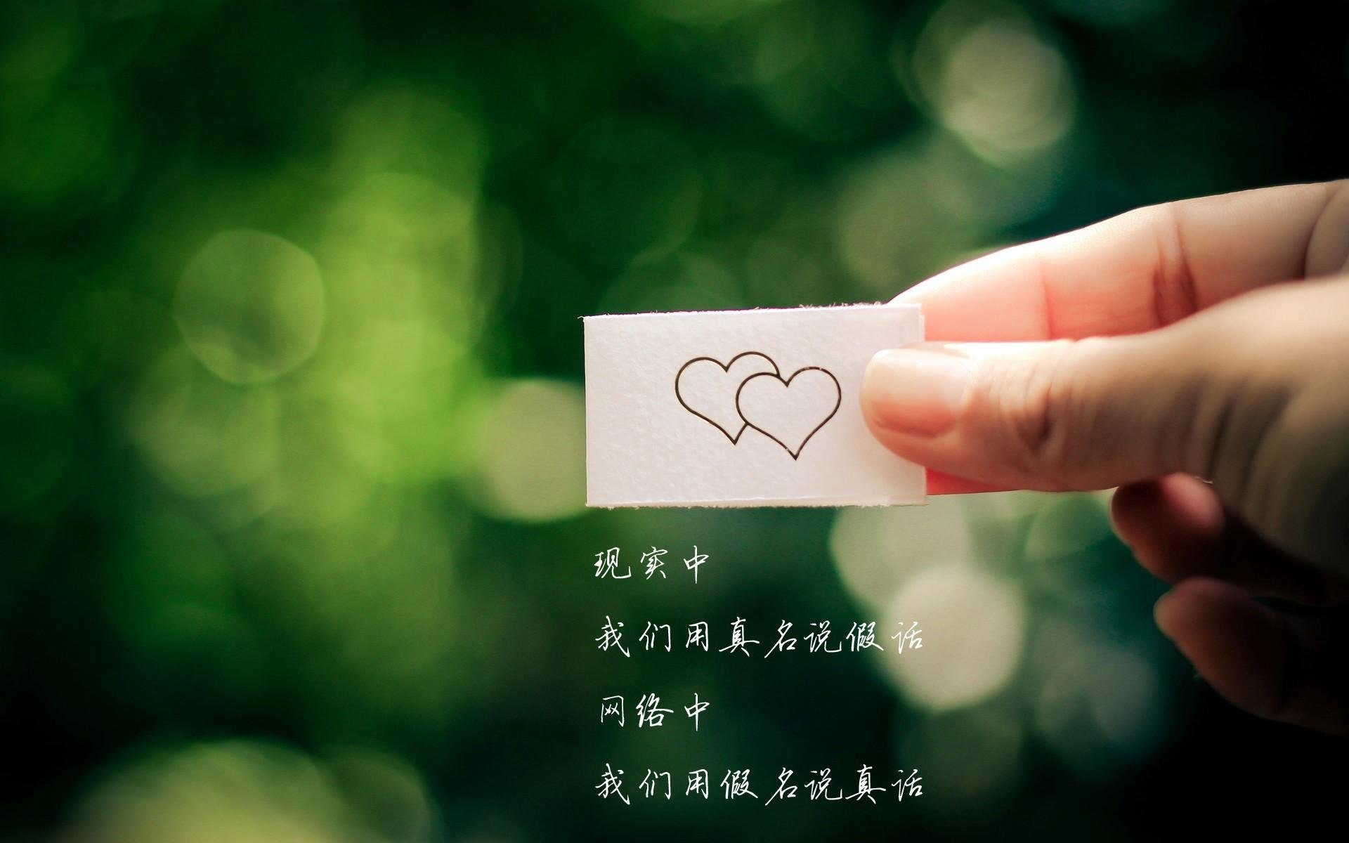 成年人足球联赛激战正酣，全民运动热潮，成人足球标准尺寸