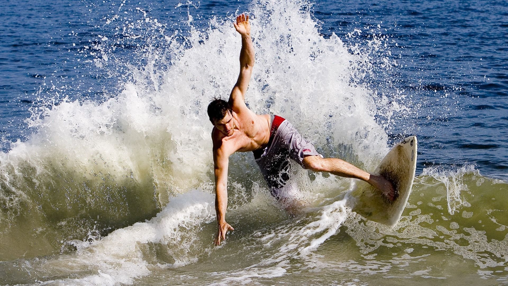 爱游戏官方-仰泳技术动作流畅度评分，仰泳动作分解